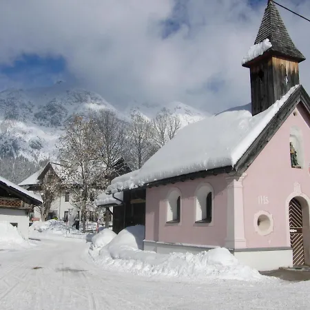 Dağ evi Alpenchalet Im Leutaschtal *